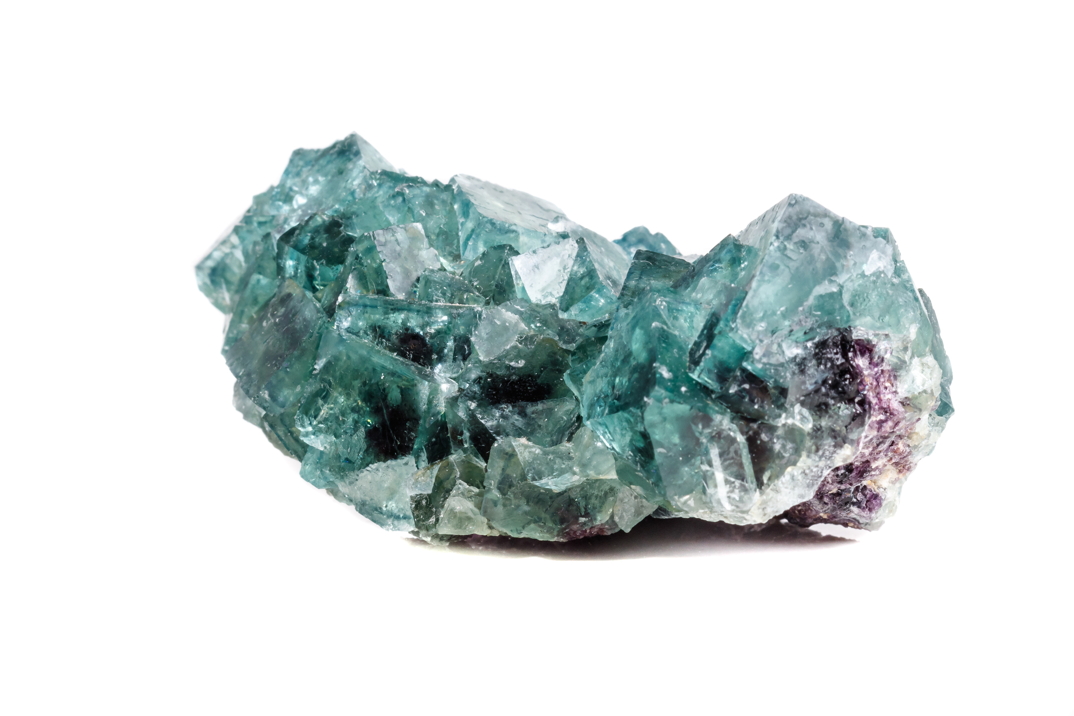 Głównym naturalnym źródłem fluoru jest minerał fluoryt, od którego pochodzi nazwa samego pierwiastka. Źródło: Getty Images Fluoryt