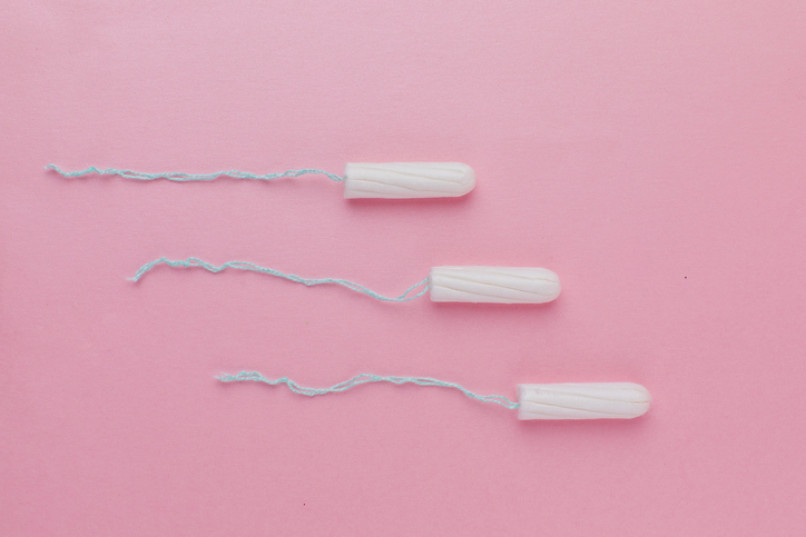 Jednorazowe tampony menstruacyjne Źródło: Getty Images Jednorazowe tampony menstruacyjne