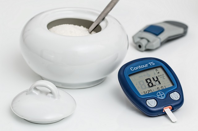 Cukrzyca, zespół metaboliczny, hiperglikemia, cukier, glukometr, pomiar cukru we krwi