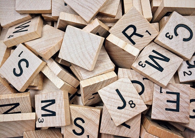scrabble, litery, litery z zaburzeniami mowy