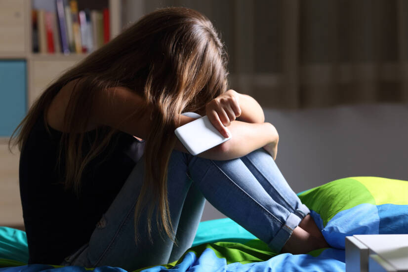 Okres dojrzewania jest pełen emocji i napięcia psychicznego. Źródło: Getty Images