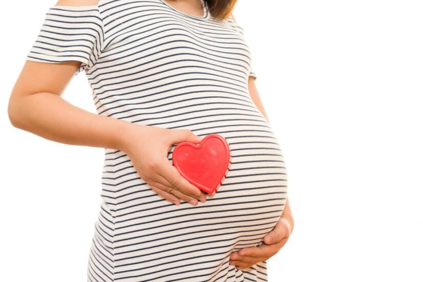 21 tydzień ciąży: co dziecko robi w brzuszku?