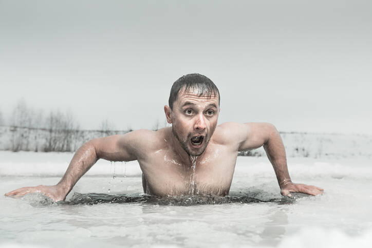 Jak się zahartować? Zacznij latem lub jesienią. Wzmocnij swoją odporność