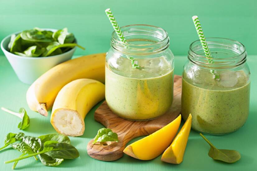 Przepis na zdrowe i fit smoothie z mango (z bananem i ananasem)
