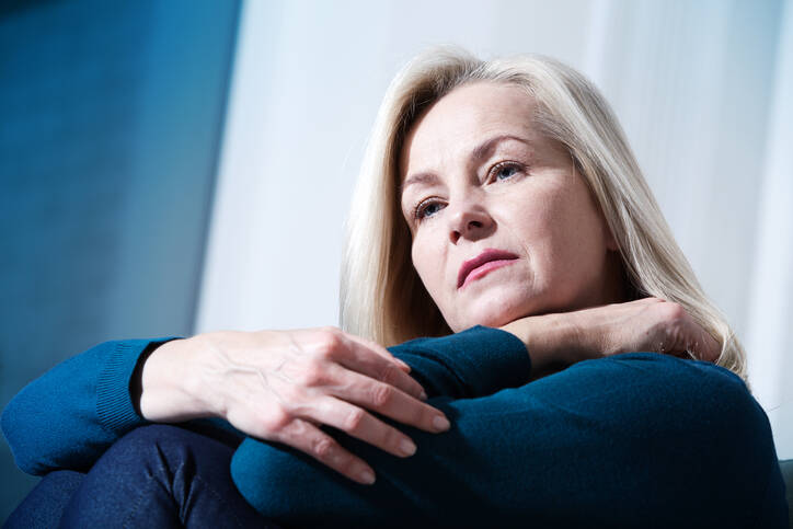 Kobieta w okresie przejściowym - jakie są oznaki zbliżającej się menopauzy?