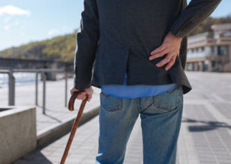 Co to jest stenoza kręgosłupa i jakie są objawy zwężenia kanału kręgowego?