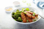 Przepis na wspaniały tempeh teriyaki z brokułami i ryżem
